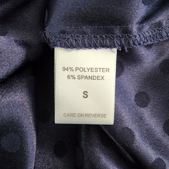 Dark blue New York & Company 3/4 Length sleeve blouse, size Small - Picture 6 of 7